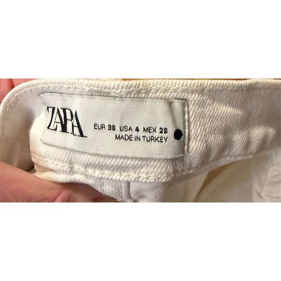 Zara White Distressed Cropped Bootcut Jeans Size 4 - Picture 3 of 3